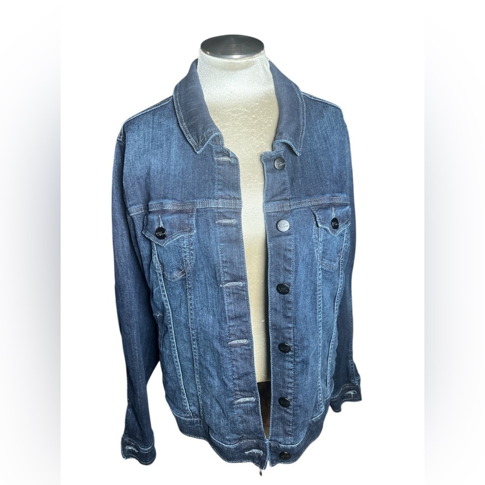 Torrid colab with Betsey Johnson denim hand skull painted trucker jacket 2X - Picture 2 of 5